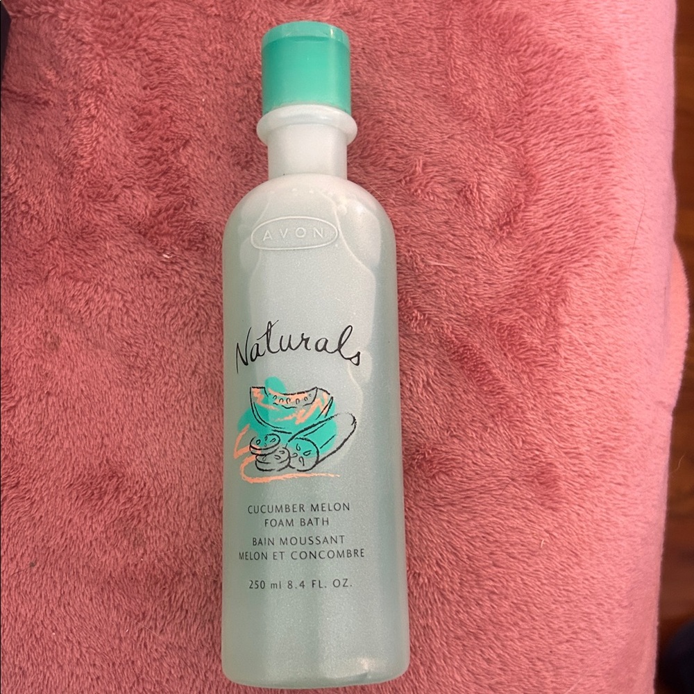 Avon Naturals Cucumber Melon Foam Bath - Refreshing Green